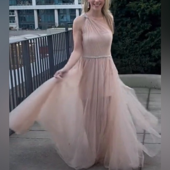 Mark Zunino Dresses & Skirts - Mark Zunino one-shoulder dress, draped tulle w/ crystal waist & strap. Prom. 13